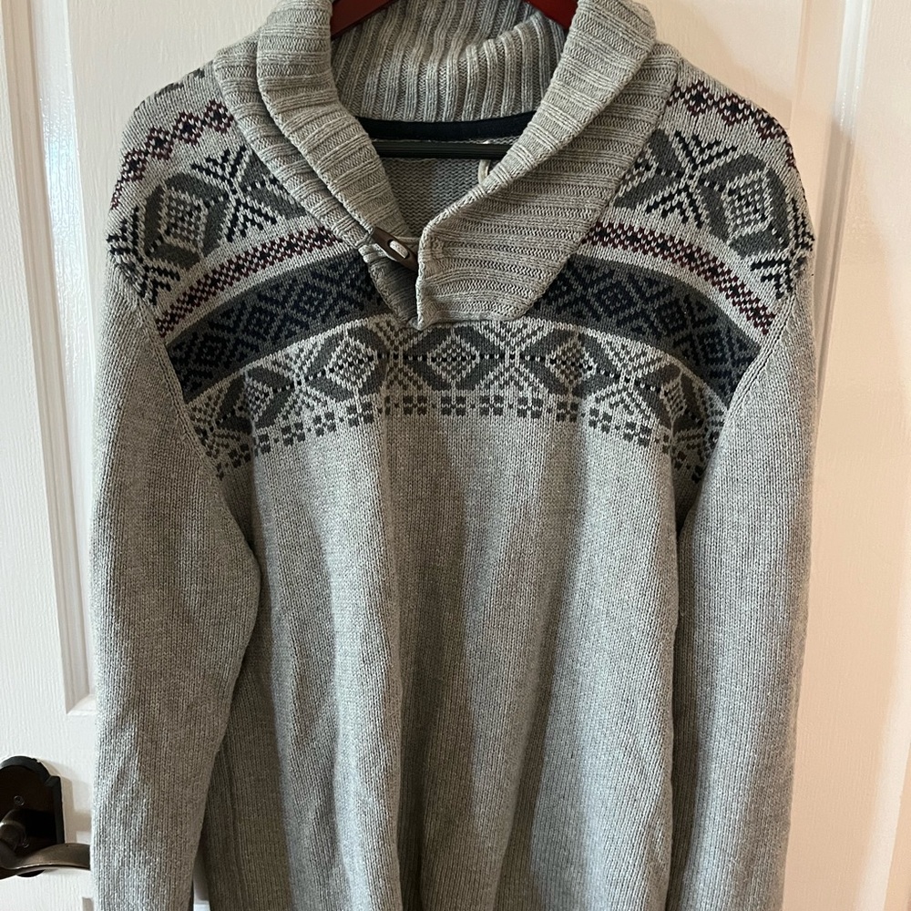 Sweater European style no tags men XL gray